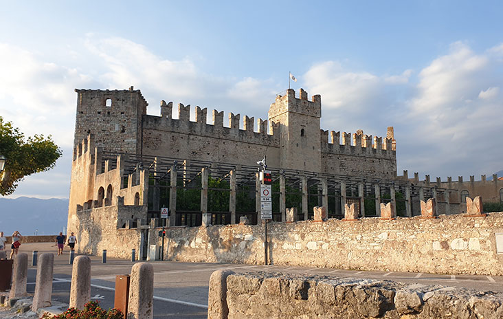 Castello Scaligero Image